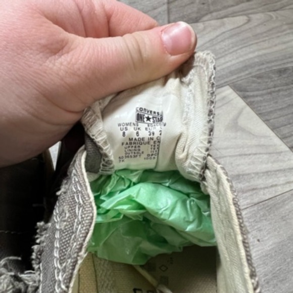 Converse Sneakers‎ Shoes Women's 8 Gray Top Canvas Lace Up Distressed Low CTAS - Picture 7 of 14